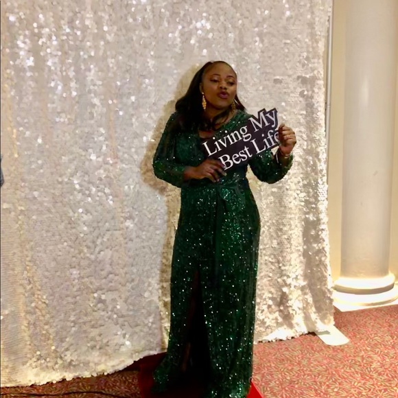 Stunning gorgeous evening dress! - Picture 7 of 7